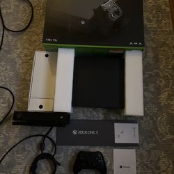 X Box One X    1 T+ Kinect 