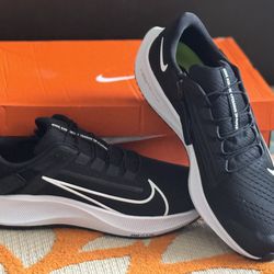 Nike Shoes (men’s)