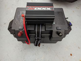 Portable power bank with 1000 w inverter