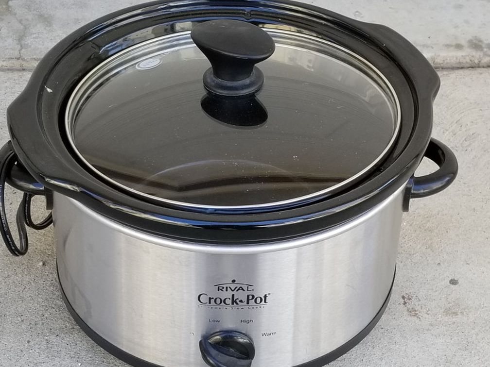 Rival Crock Pot 13in Across 10 Inches Tall Works Great Long Beach 90814 Cash Only