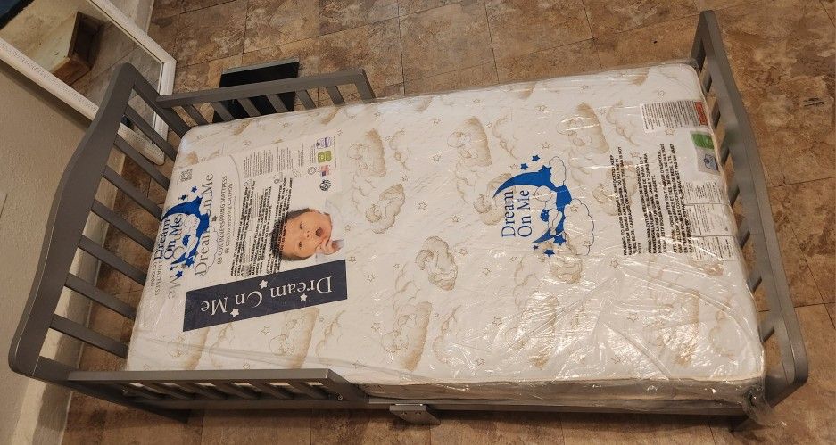 Gray Toddler Bed with Mattress