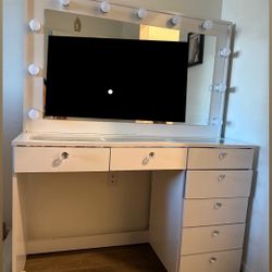 Makeup Vanity