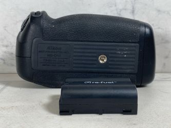 Nikon MB-D16 Multi Battery Power Pack (A1G007740)