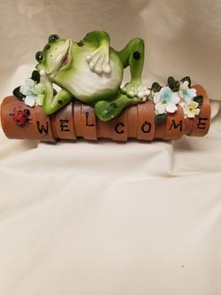 Garden Deco  Welcome Frog