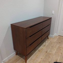 New Mid Century Modern Dresser! Free Delivery 🚚! Financing Available! 