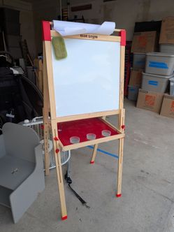 Kids easel blue squid whiteboard and chalk