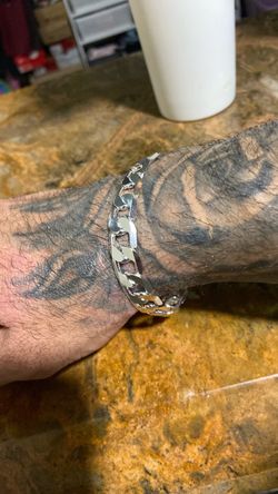 Curb link bracelet