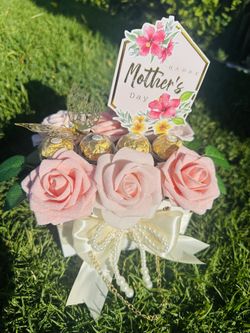 Mothers Day Flower Arrangement 