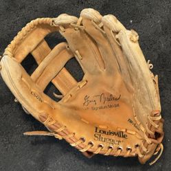 ⚾️ Louisville Slugger 11.5” Leather Baseball Glove, Greg Nettles Signature