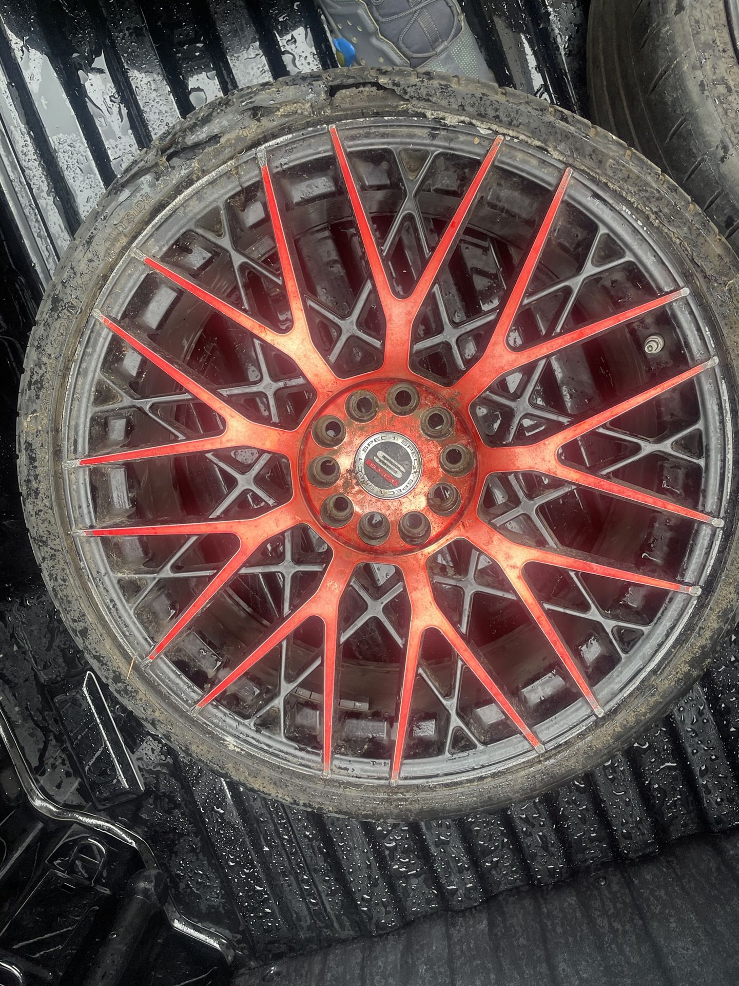 20” Rims And Tires (Spec 1)