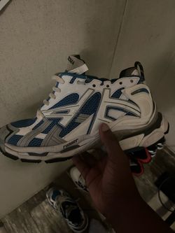 balenciaga runners
