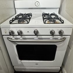 GE Stove 