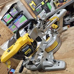 Dewalt DCS361 Cordless Sliding Compound Miter Saw
