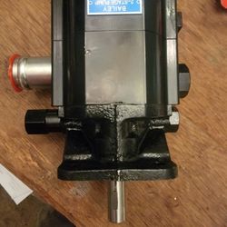 Two stage hydraulic pump log Splitter 