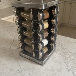 Spice Rack With 20 Spices 
