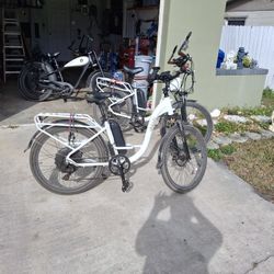 E Bike  For Sale. Great Buy Less Than 300 Miles. Only 600 Cash