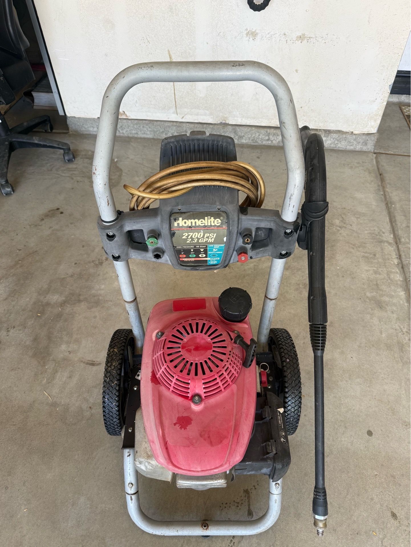 Home light pressure washer 2700 psi 2.3 GBM 5.5 hp Honda motor in good condition