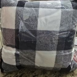 Flanel Pillows