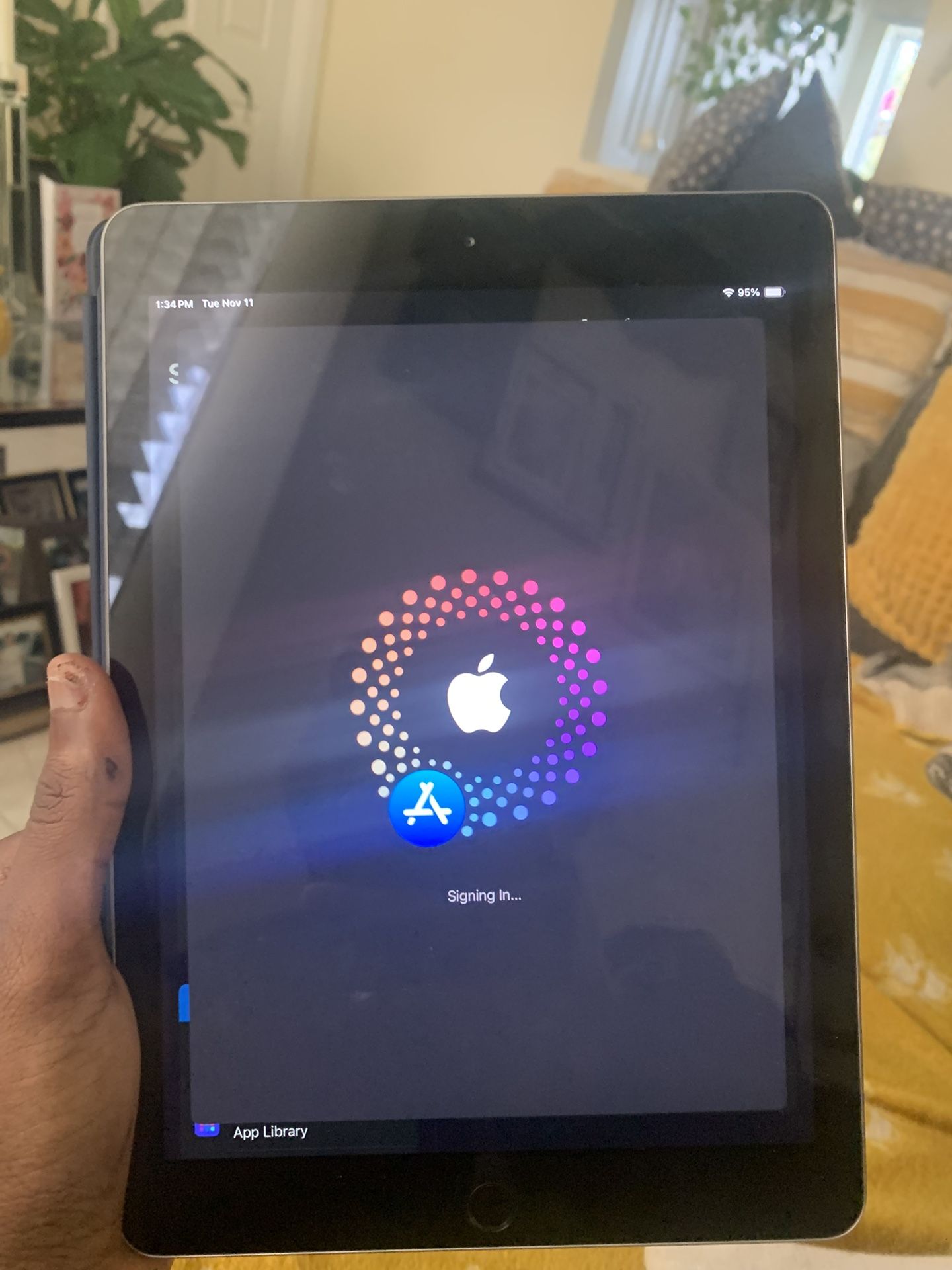 IPad 6th Generation Like New