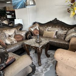 EVERYTHING MUST GO!!!!!! Fancy Looking Sofa Sets (same say delivery)