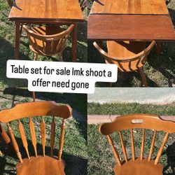 Kitchen Table Set 4 Chairs $60 