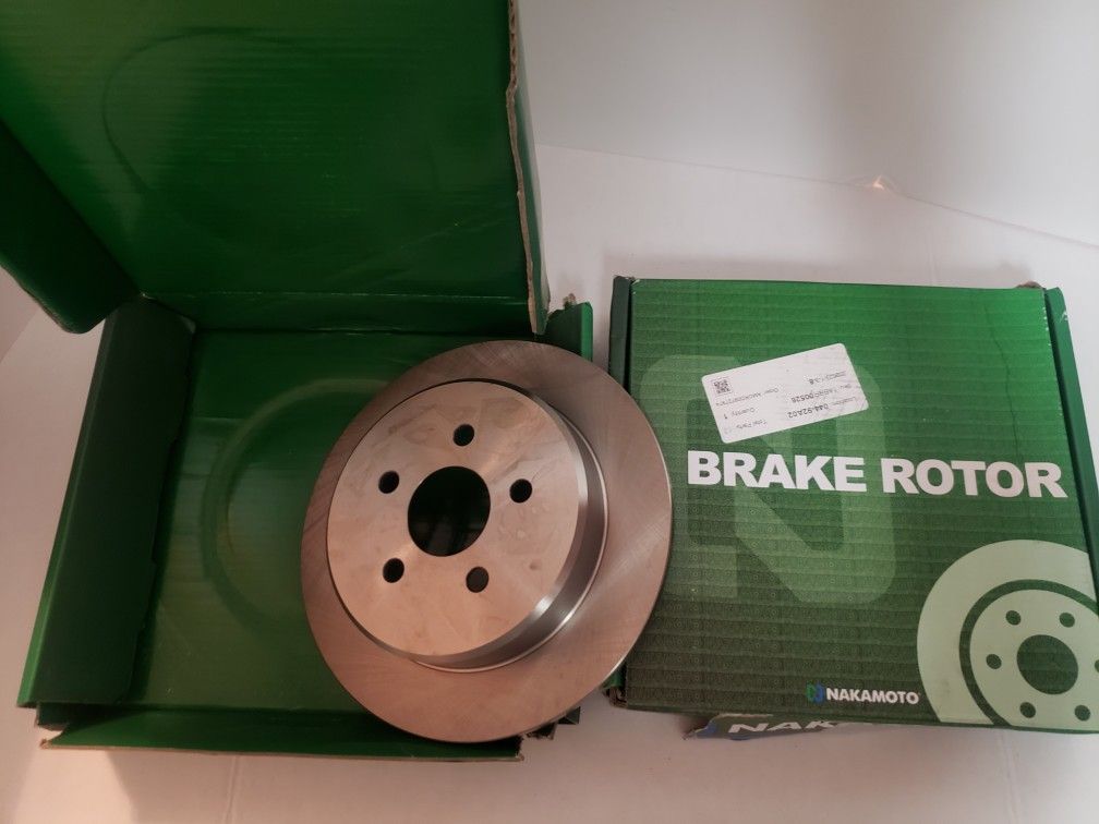 New Rear Brake Kit rotors & pads Chrysler Dodge Plymouth read description Nakamoto