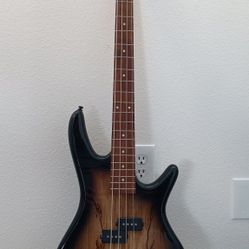 Ibanez Bass GSR200SM Guitar