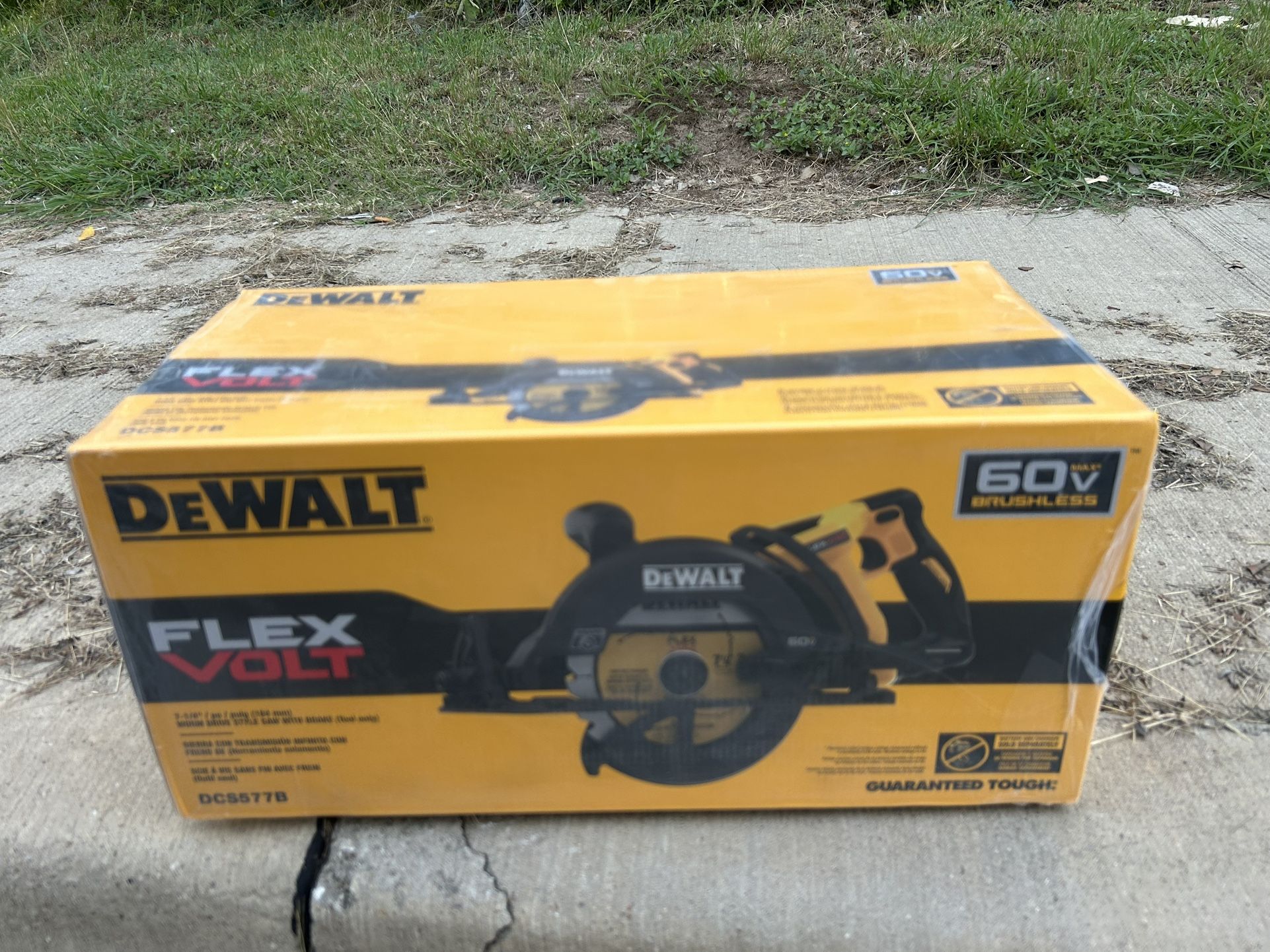 Dewalt Saw