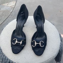 Gucci High Heel Dressy Shoes Size 8.5 Good Condition ( Pick Up And Cash Only) 