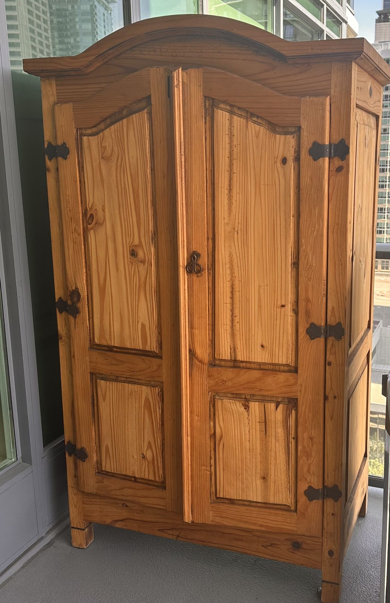 Armoire
