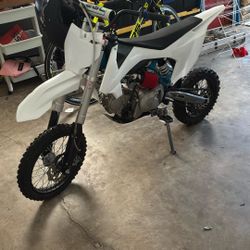 Selling EGL Dirt Bike
