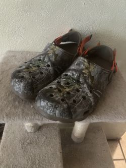 ADULTS' CROCS CLASSIC ALL-TERRAIN CLOGS