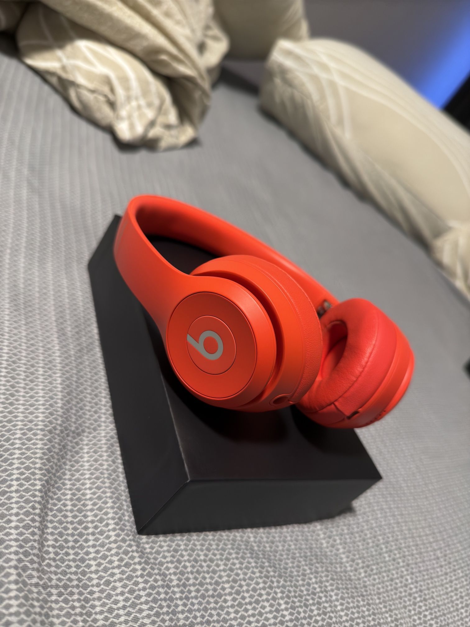 Beats Solo 3 Red Wireless Special Edition (Brand New)