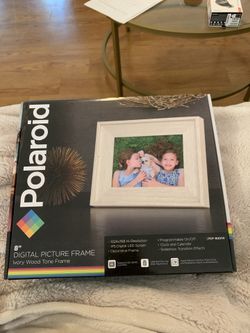 Polaroid 8” digital picture frame