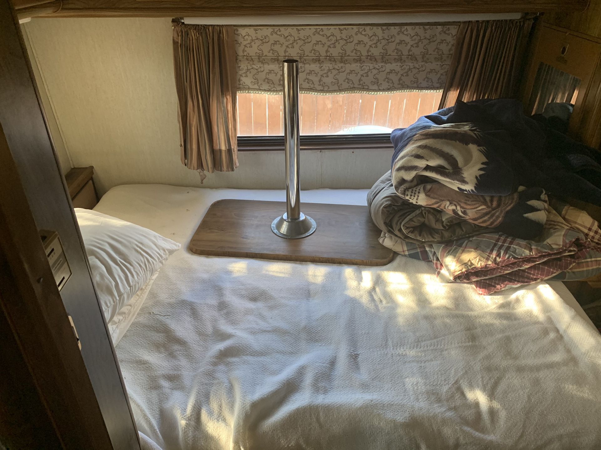 1985 SOUTHWIND RV Motorhome for sale for Sale in North Las Vegas, NV