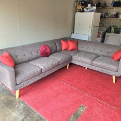 Sectional Couch 
