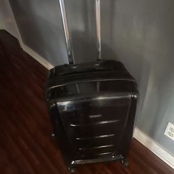 Carry On Luggage 24”