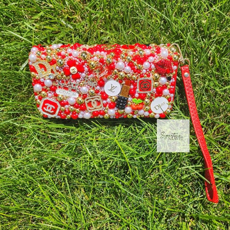 BRAND NEW Signature 'RubyKisses' Wristlet