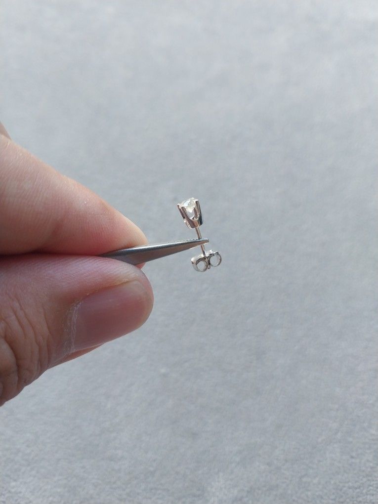 Single Diamond Earring 💎 Wedding