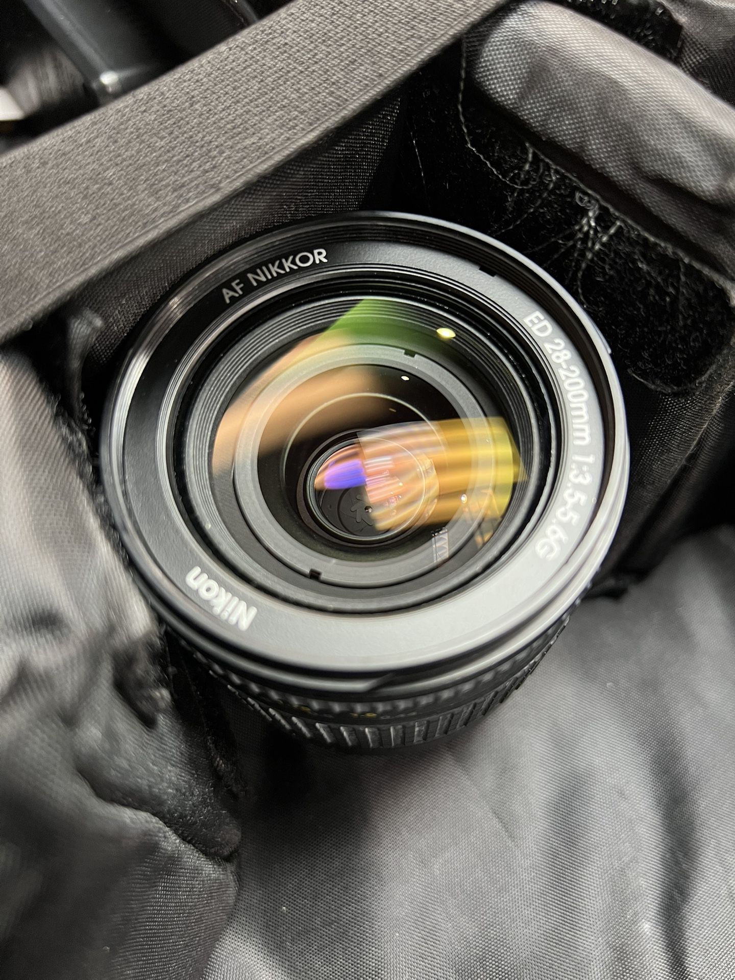 Nikon AF Nikkor 28-200mm Lens