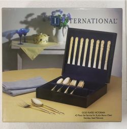 International Gold Plated Victorian 42 Piece Flatware Set With Wooden Chest
