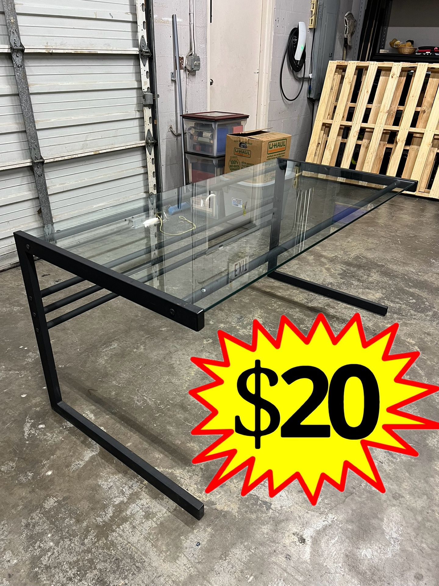 Modern Glass Desk (62in)