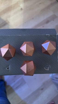 Wall knobs