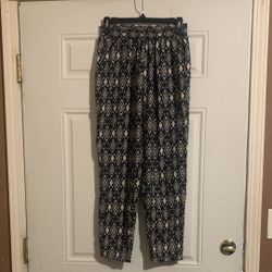 Forever 21 Geography Woman’s Pants 