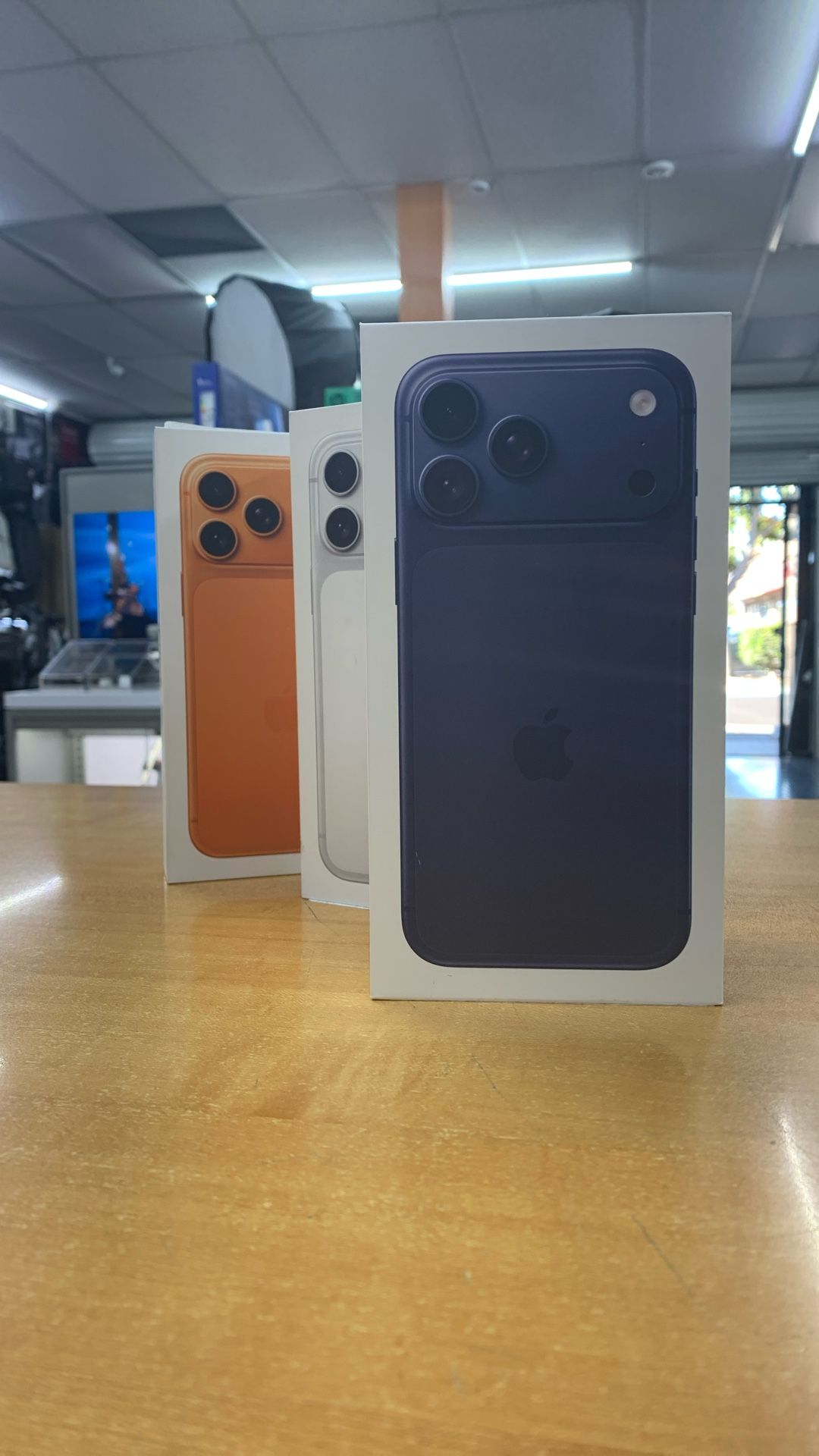 Unlocked iPhone 17 Pro Max All 3 Colors Available