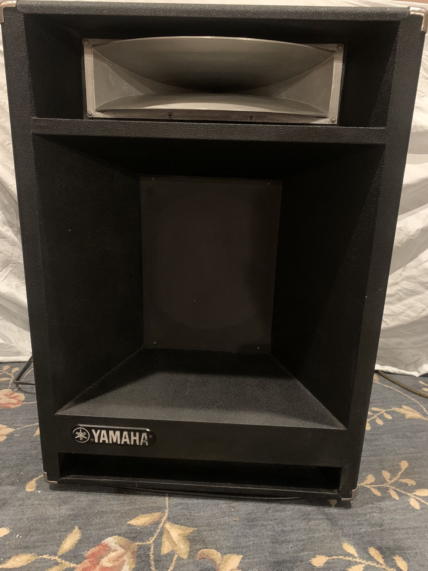 Yamaha A4115H Power 15" PA Speaker