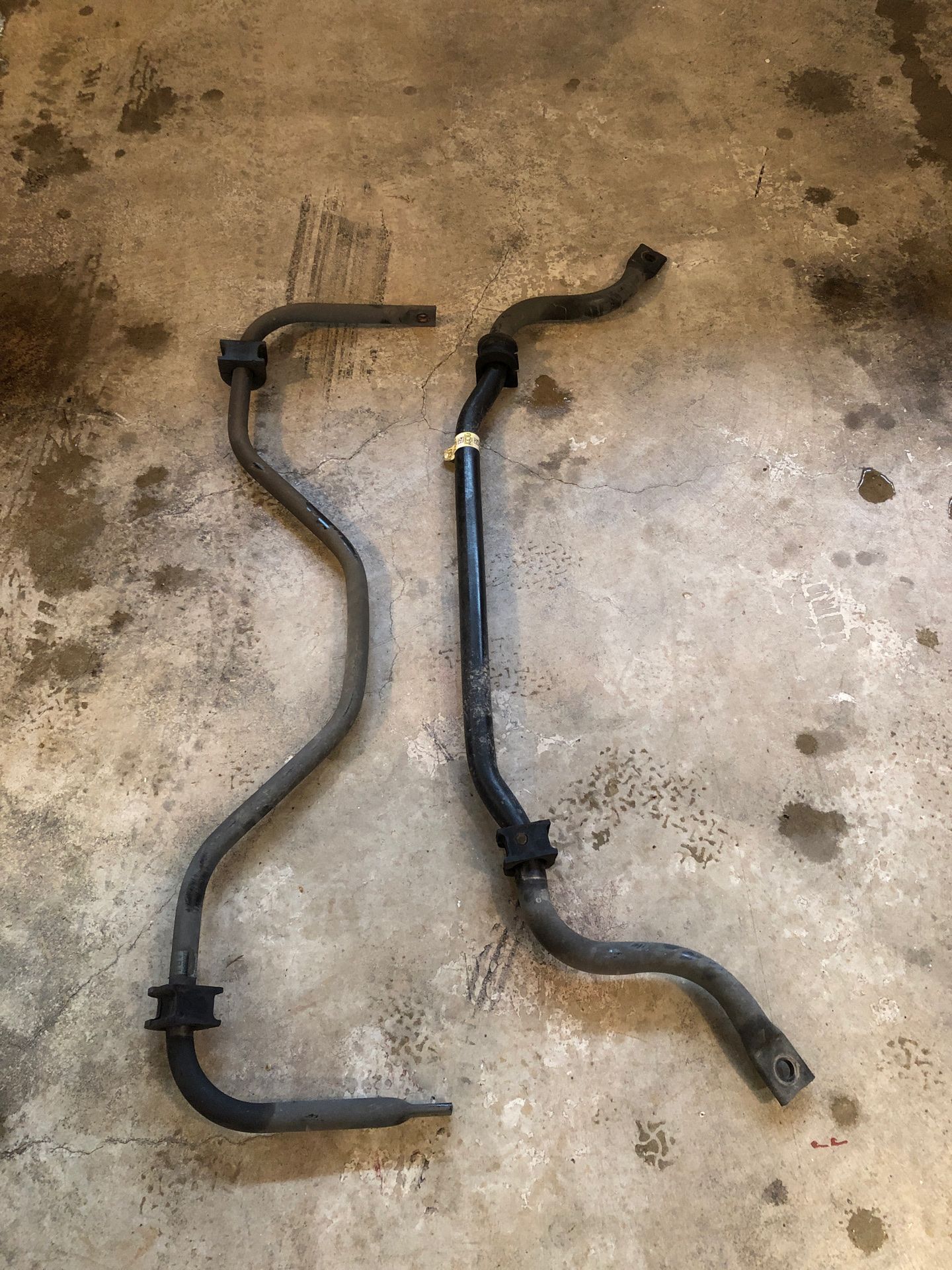 Tahoe Sway bars - Factory