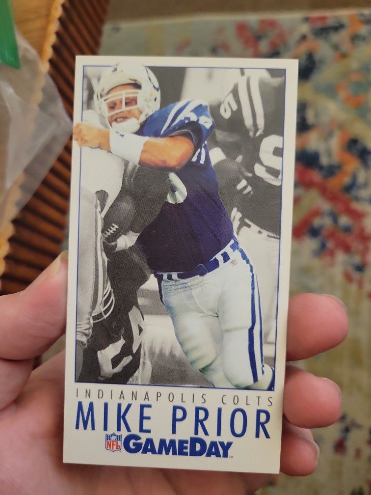 Mike Prior Football Card [GameDay] #418