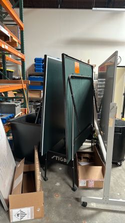 Ping pong table