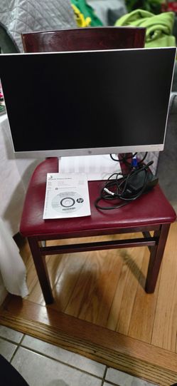 HP 22" Computer Monitor